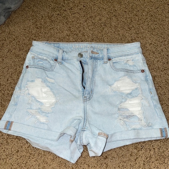 mom short, stretch , size 4 american eagle jean shorts - Picture 1 of 2